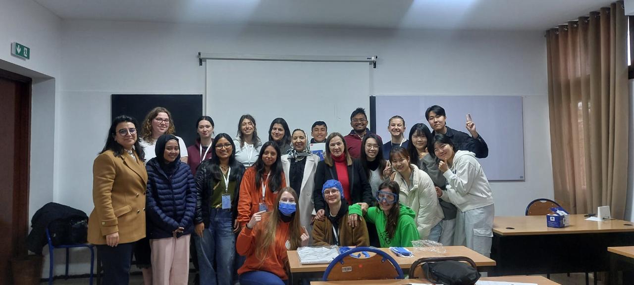 Lire la suite à propos de l’article Les membres du Bureau Exécutif de MOBSA, Drs. Meryem Lemrani, Samira Senouci, et Kaotar Naime, ont participé au Workshop sur le Management du Biorisque, organisé par MOBSA en collaboration avec l’IVSA (International Veterinary Students’ Association)  à l’IAV